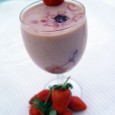 Frisch zubereitete Smoothies schmecken einfach gut und liefern viele Vitamine ...