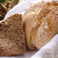 Nicht nur auf Grund der Kalorien – sondern vor allem auf Grund der Inhaltstoffe – sind Vollkornbrot und Schwarzbrot dem Weißbrot vorzuziehen ...