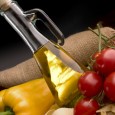 Welches Öl für welchen Zweck? In der Küche ist der richtige Einsatz der verschiedenen Fette und Öle bedeutsam ...