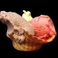 So viele Kalorien stecken in Speiseeis und Eiskaffee Eine durchschnittliche Portion Eiskaffee enthält 274 kcal. Eine Kugel Fruchtsorbet nur 86 kcal ...