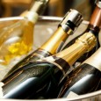Tipps & Tricks: Sekt, Prosecco und Champagner Sekt, Prosecco und Champagner: erfahren Sie mehr über die richtige Temperatur, die Haltbarkeit, das Öffnen, die Lagerung ...