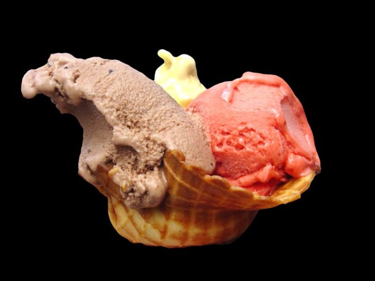 Wie viele Kalorien hat eine Kugel Eis? Kalorien von