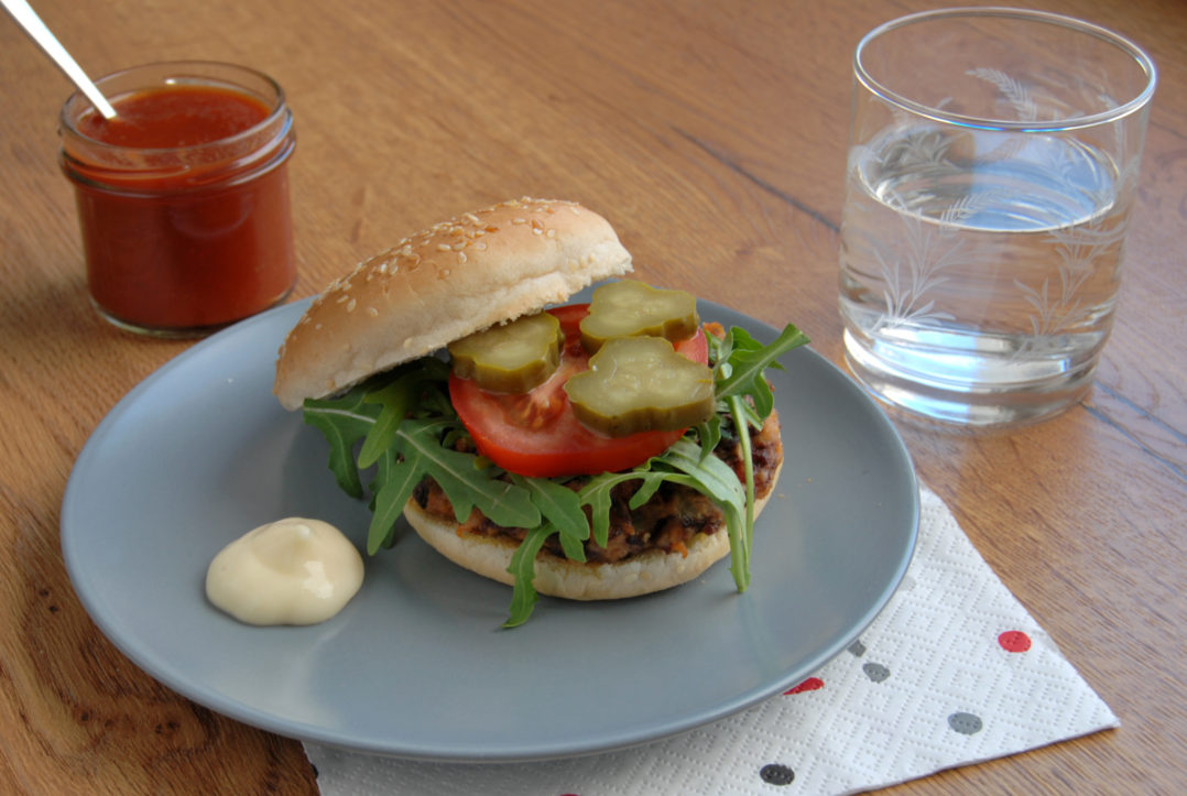 Rezept Bohnen Burger vegan, schnell &amp; einfach - Die Frische Küche