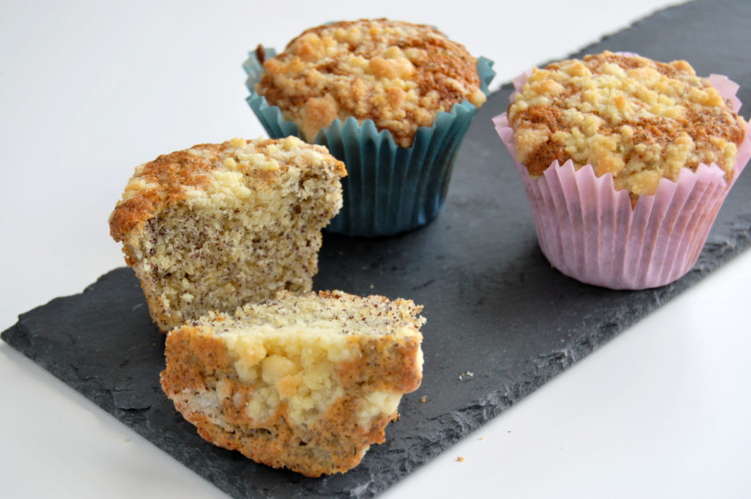 Mohn-Muffins Rezept mit knusprigen Streuseln - Die Frische Küche